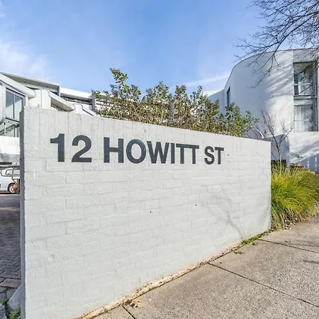 Howitt Place Apt Minutes To Parliamentary Triangle Kingston Exterior photo