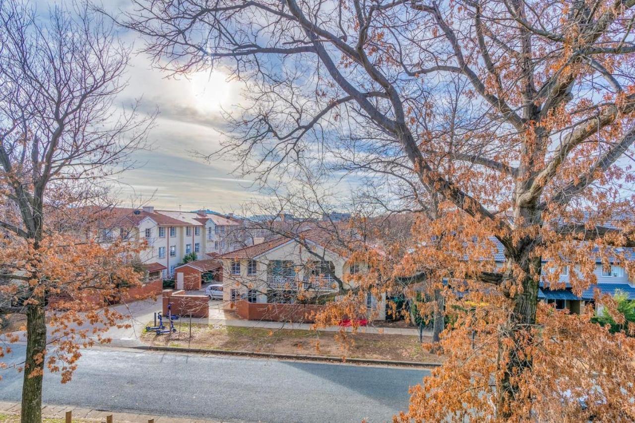 Howitt Place Minutes To Parliamentary Triangle